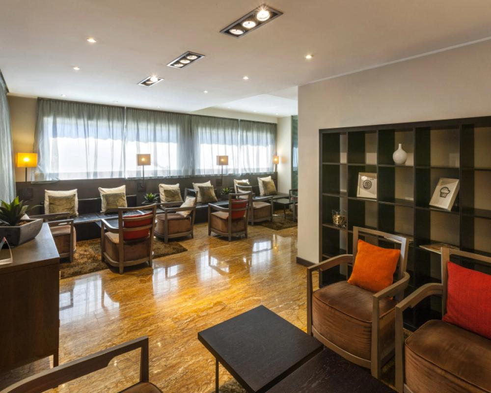 фото Living Hotel