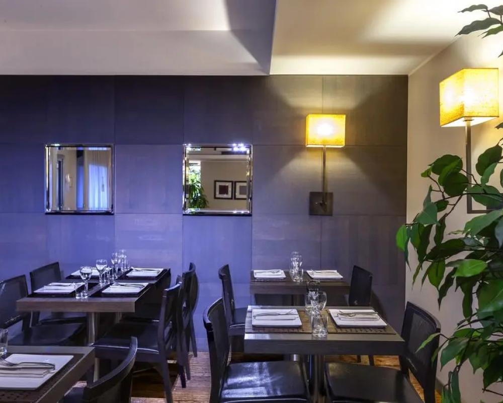 фото Living Hotel