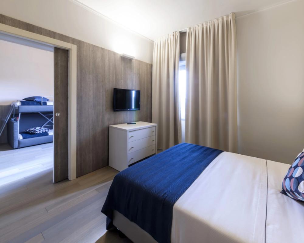 фото Living Hotel