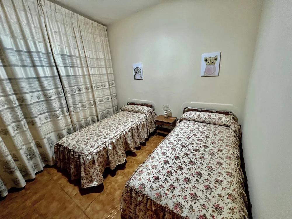 фото Alma Hostel