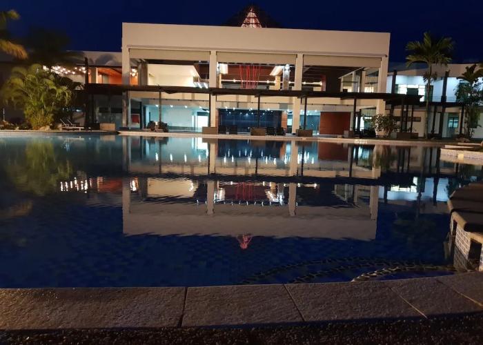 Nasau Resort & Villas