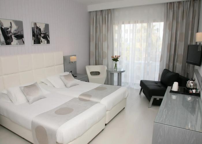 St. George Beach Hotel & Spa Resort
