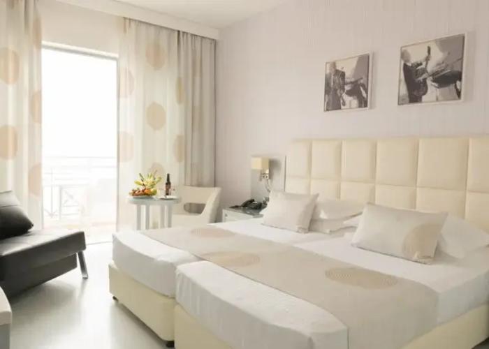 St. George Beach Hotel & Spa Resort