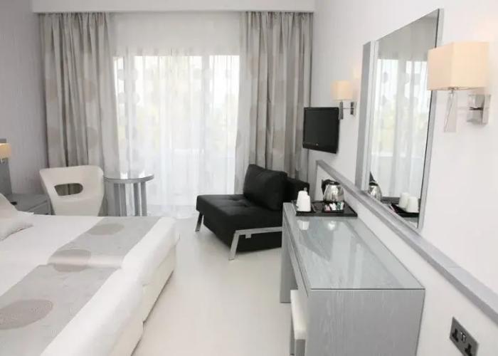 St. George Beach Hotel & Spa Resort
