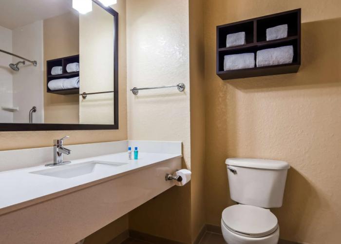 Best Western Edgewater Inn