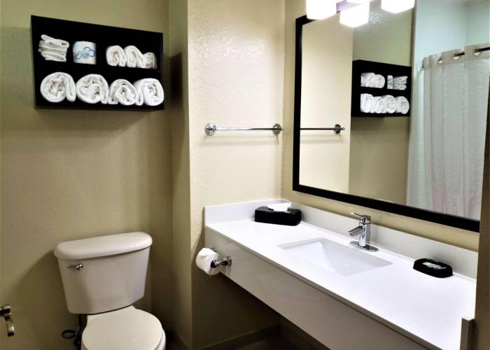 Best Western Edgewater Inn