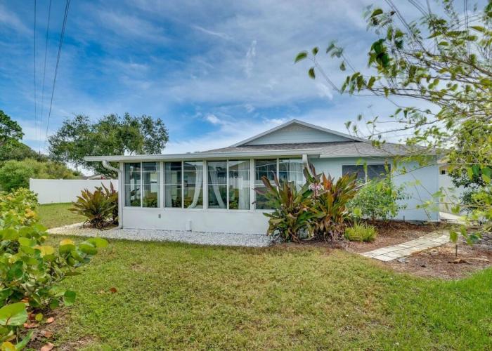 Edgewater Vacation Home w/ Game Room & Pool Access