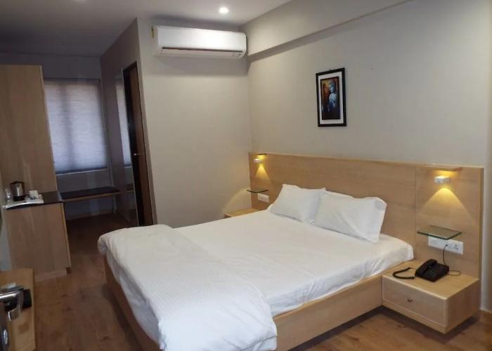 Hotel Berlin Gandhinagar
