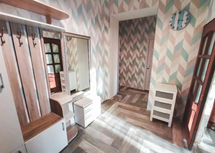 Na Pervomajskom prospekte Apartment