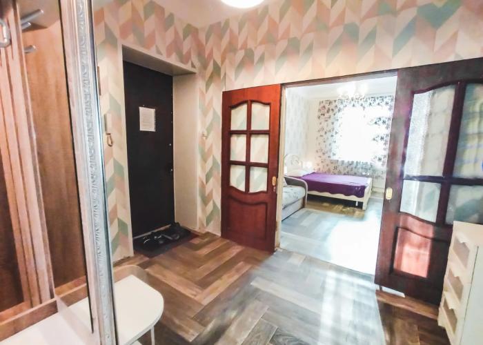 Na Pervomajskom prospekte Apartment