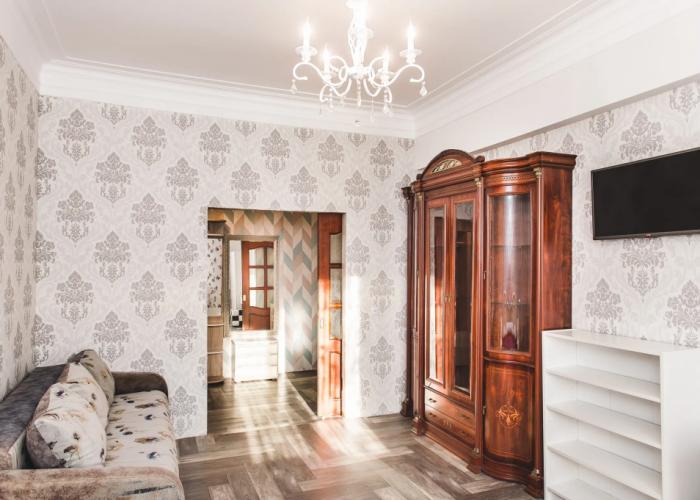 Na Pervomajskom prospekte Apartment