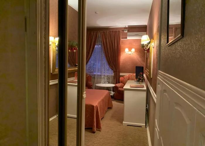 Hotel Zheneva