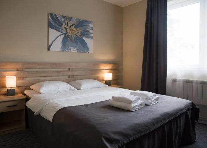 Taym-aut Hotel
