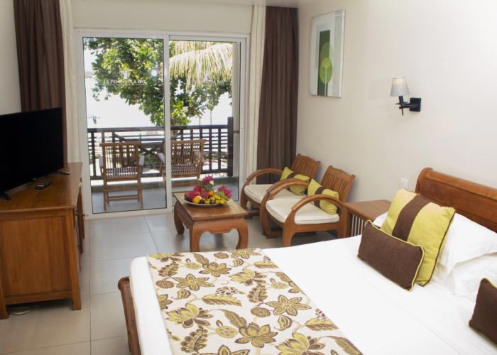 Le Peninsula Bay Beach Resort