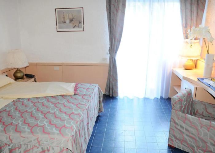 Marina Club Hotel
