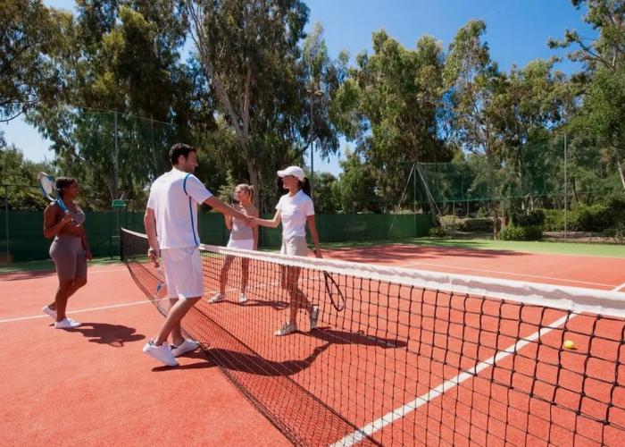 Chalet in Baia Domizia With Pool