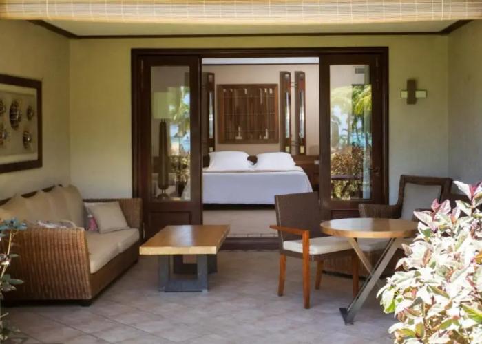 Paradis Beachcomber Golf Resort & Spa