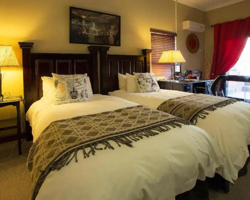 The Royal Palm Bed & Breakfast