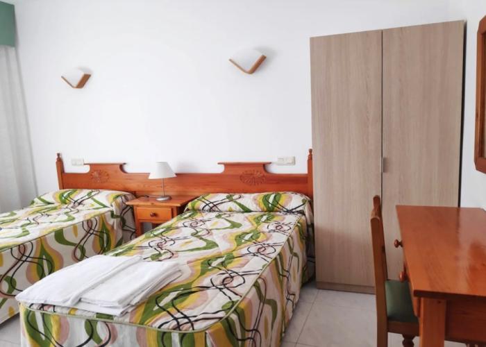 Apartamentos Revo Salinas 3000
