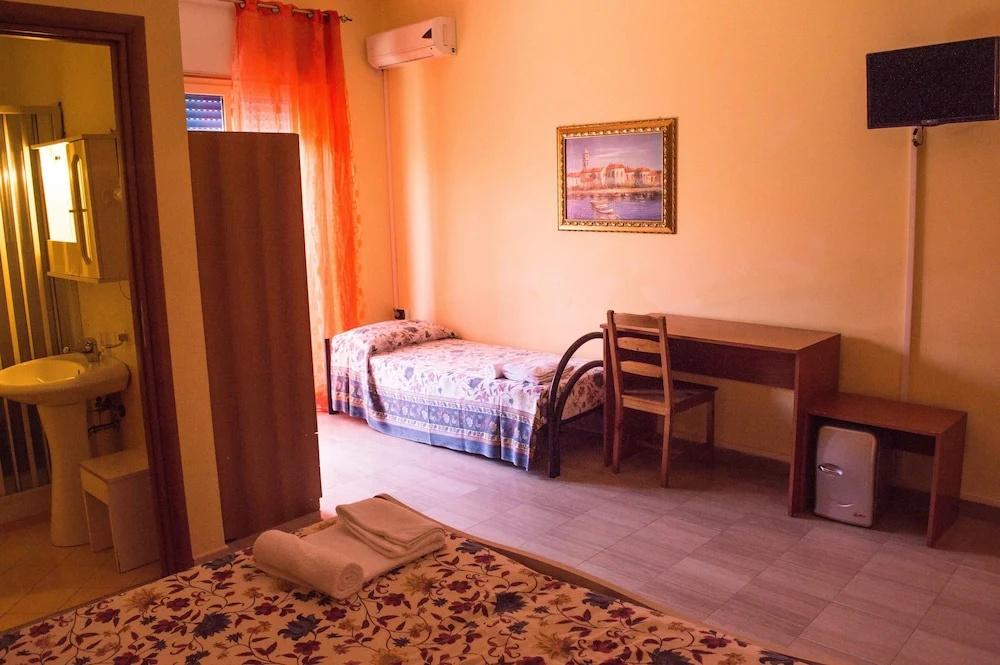 фото B&B Scalea Rooms