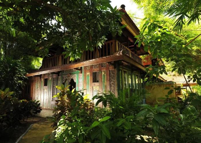 Pondok Sari Beach & Spa Resort