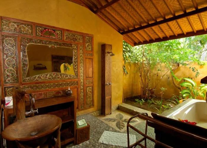 Pondok Sari Beach & Spa Resort