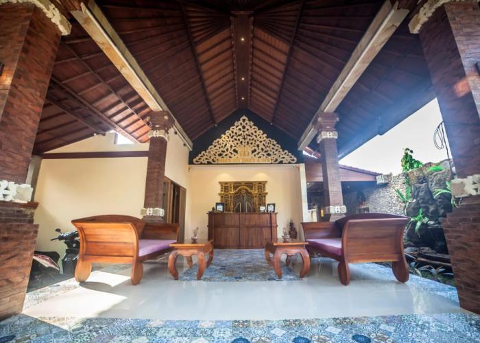 Man's Cottages and Spa