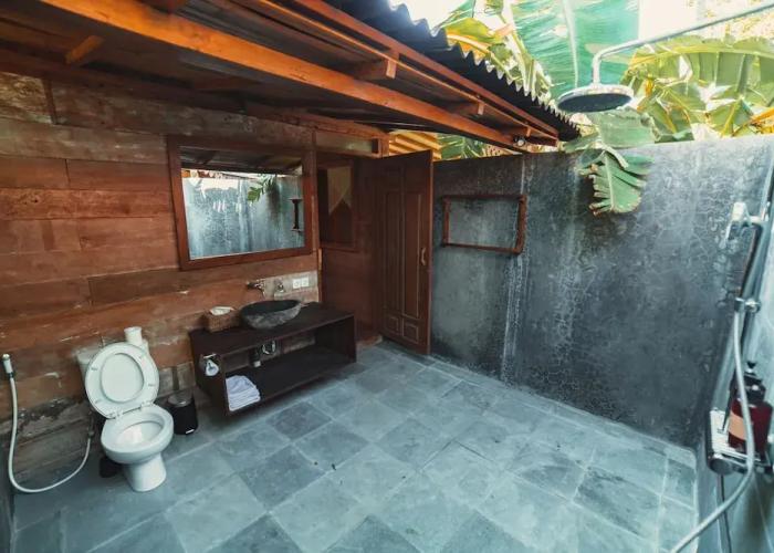 Mangroove Bay Boutique Hostel