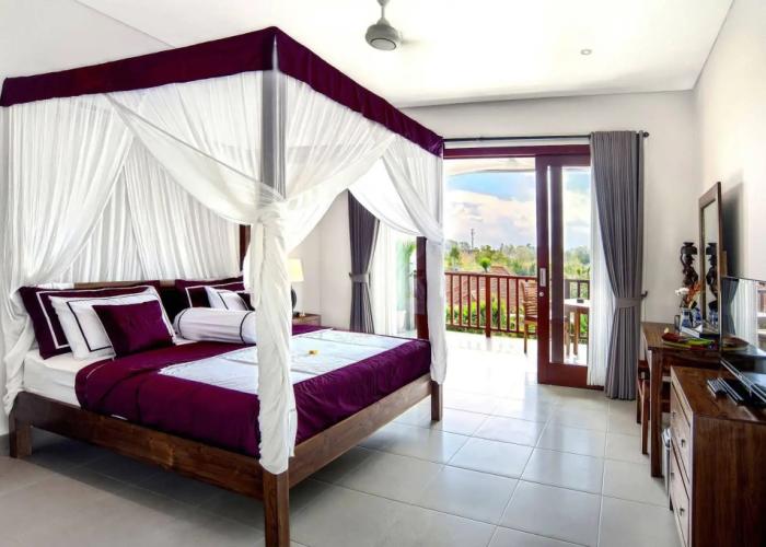 Villa Yenian by Villa Finder