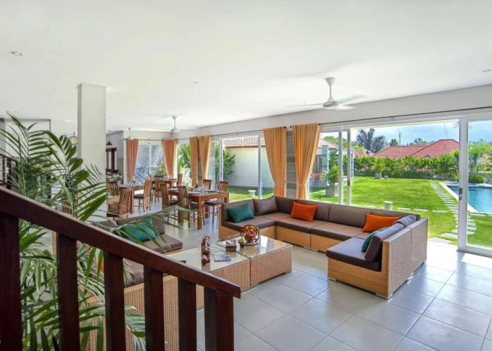 Villa Yenian by Villa Finder