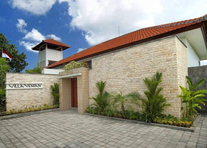Villa Yenian by Villa Finder