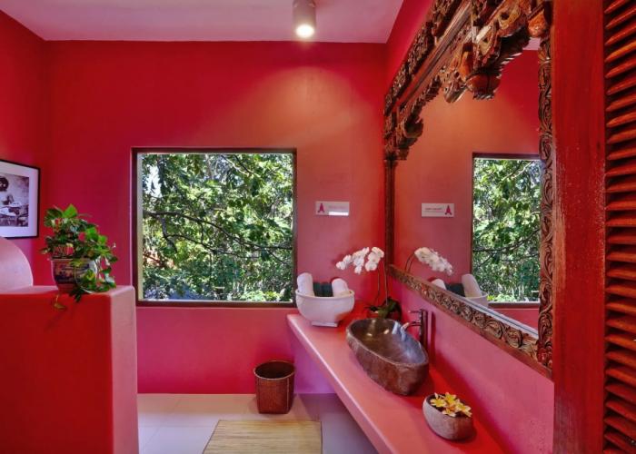 PinkCoco Uluwatu - Constant Surprises & for Cool Adults Only