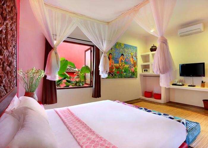 PinkCoco Uluwatu - Constant Surprises & for Cool Adults Only
