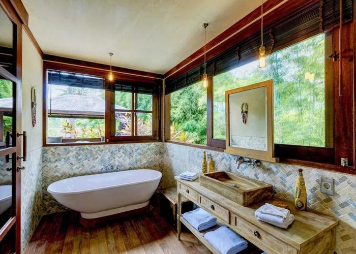 Secluded Beachfront Villa Manis, 5br, Candidasa