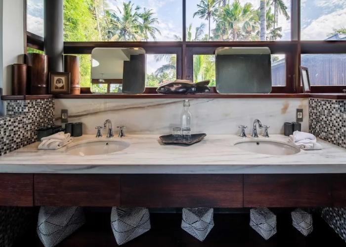 Secluded Beachfront Villa Manis, 5br, Candidasa