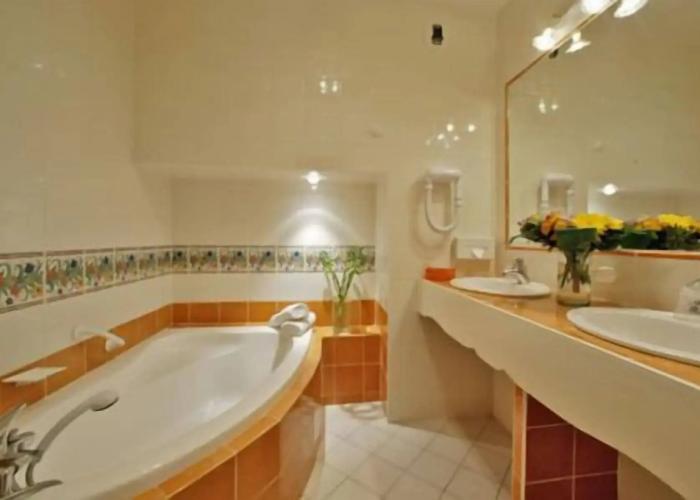 Hostellerie Du Passeur