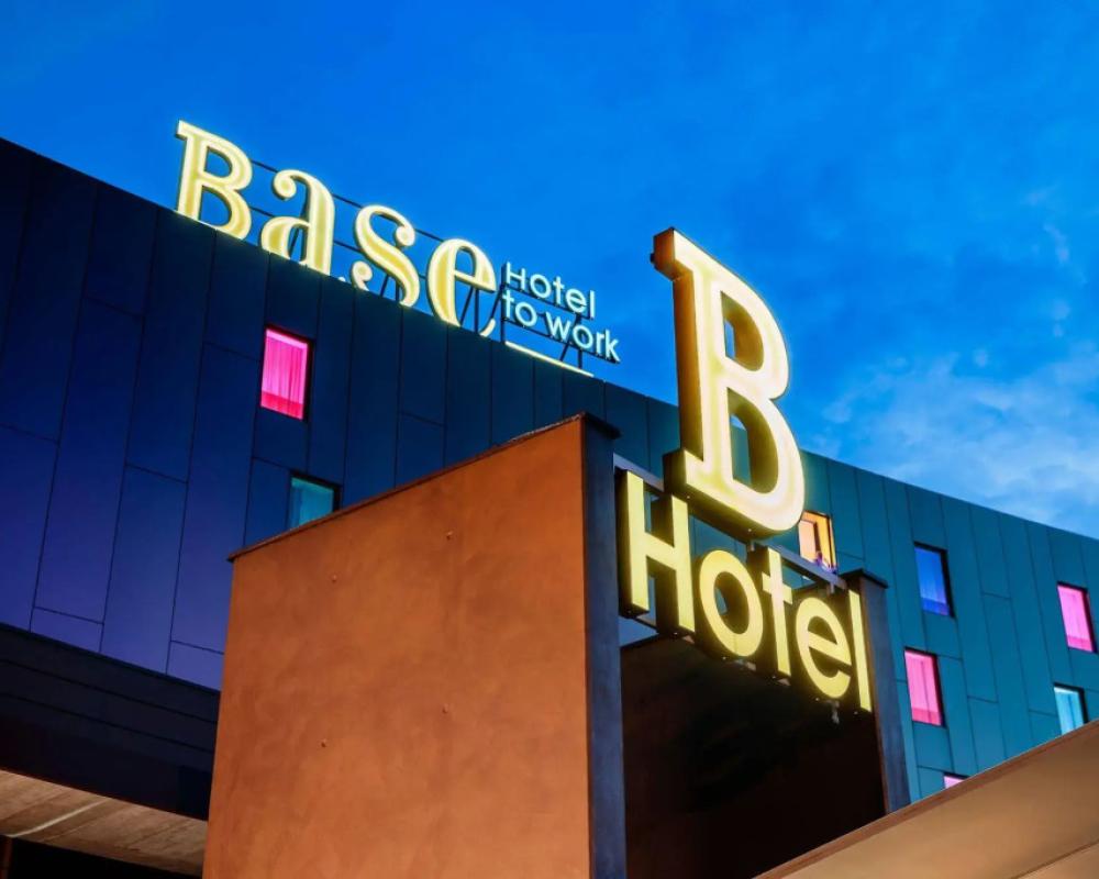 Base Hotel