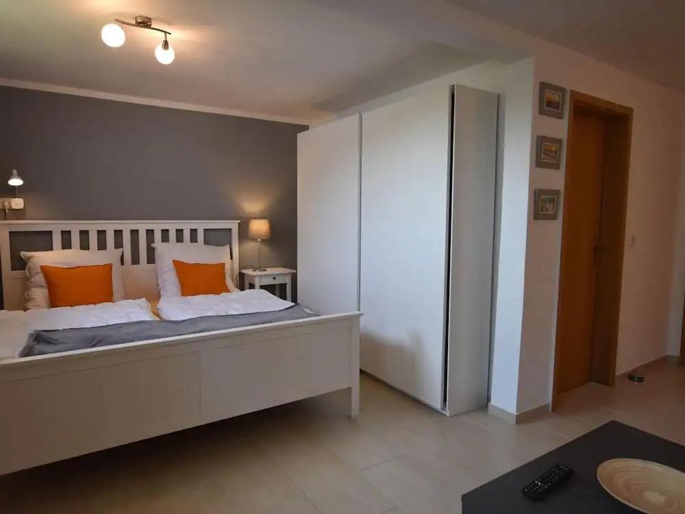 Ferienwohnung mit Garten in Robertsdorf