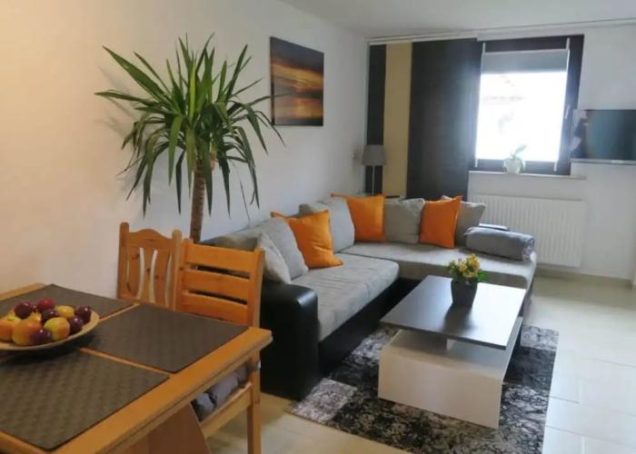 Ferienwohnung mit Garten in Robertsdorf