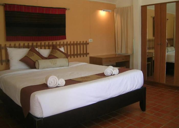 Lawana Escape Beach Resort