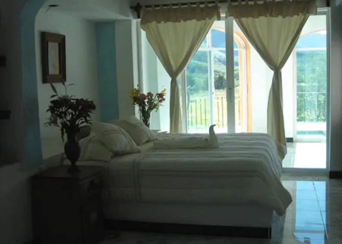 Hotel Hacienda la Puerta de Enmedio