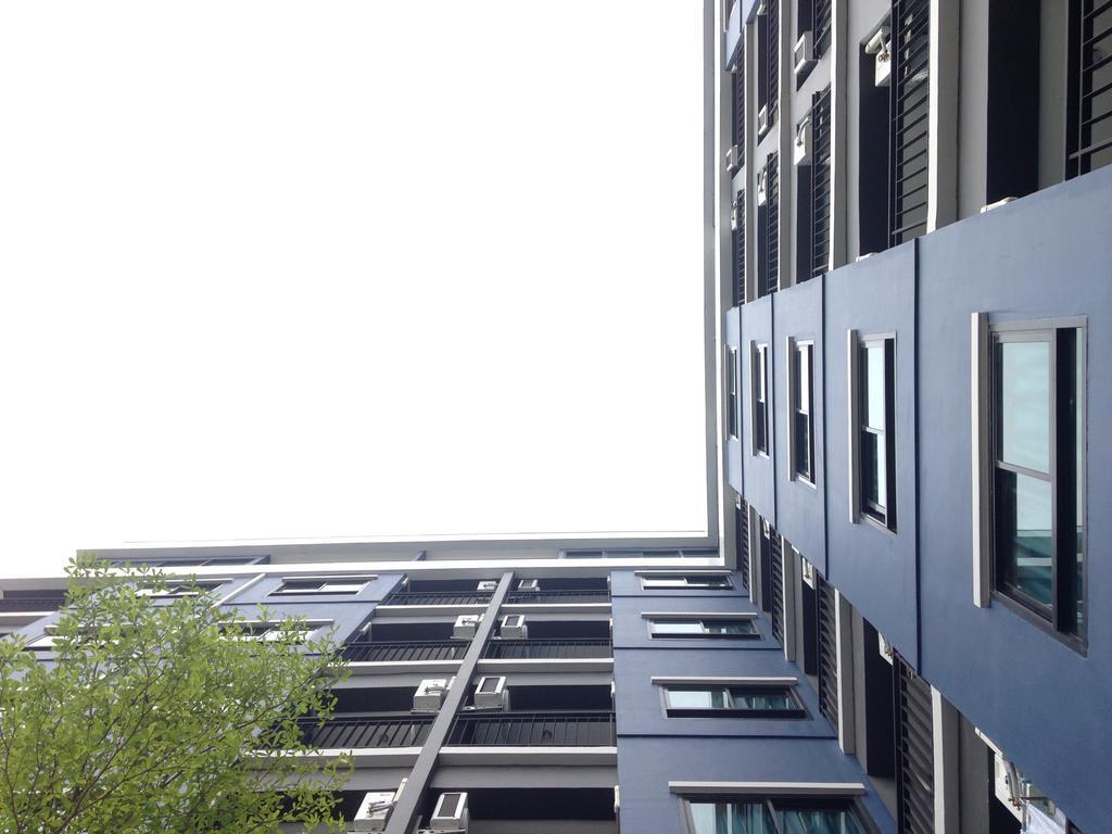 Ploen Ploen Residence