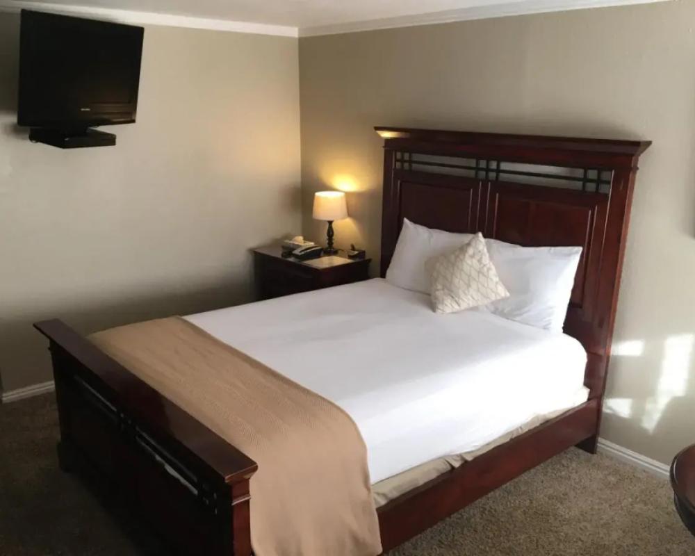 Mountain Ridge Cabins and Lodging