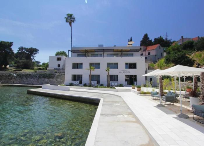Kalamota Beach House