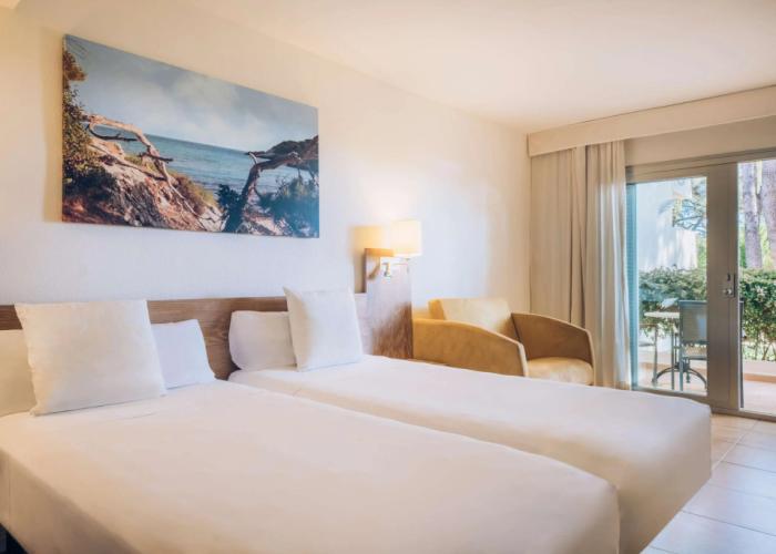 Iberostar Waves Pinos Park