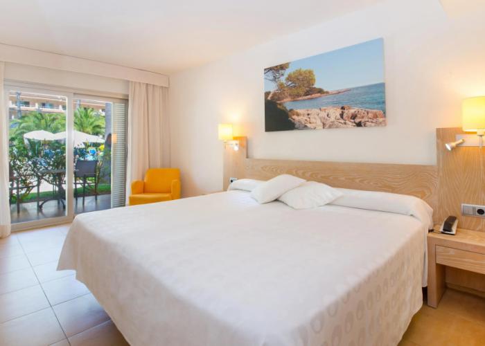 Iberostar Waves Pinos Park