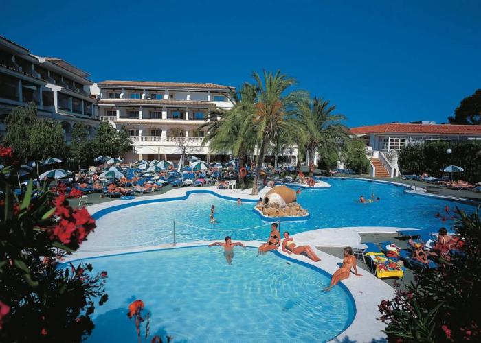 Beach Club Font de Sa Cala