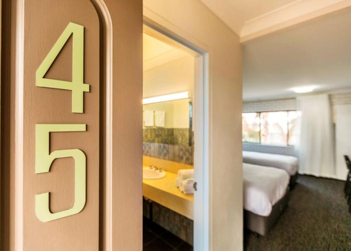Boomerang Hotel