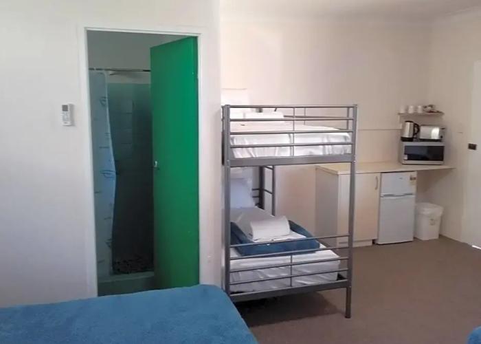 Green Door Motel