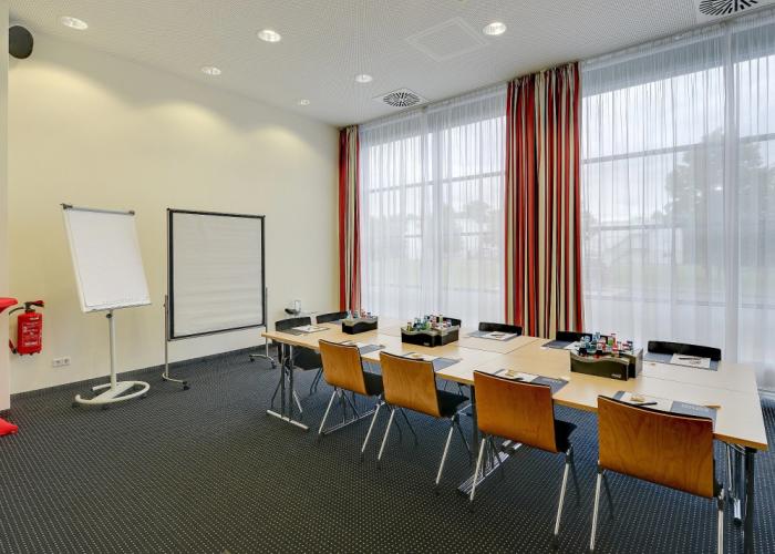 NOVINA HOTEL Herzogenaurach Herzo Base